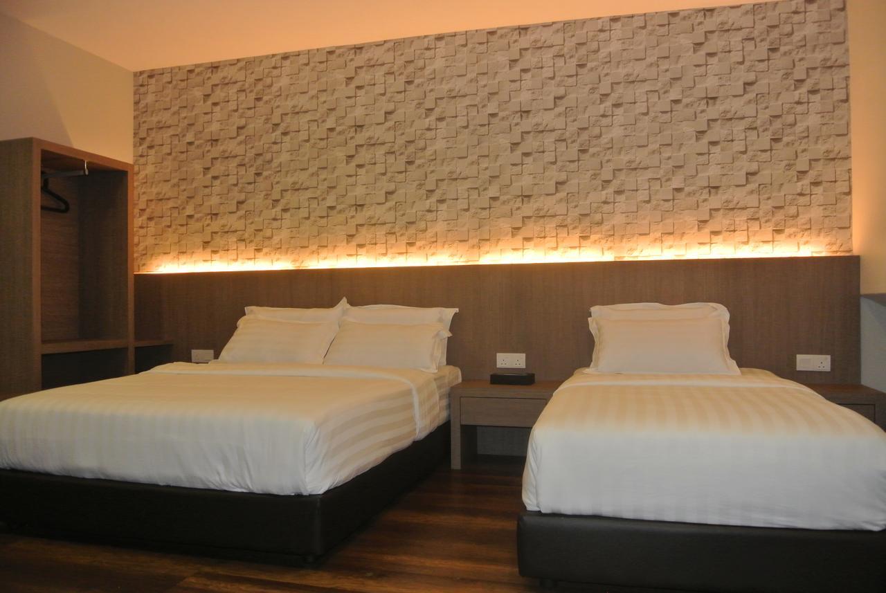 Riverside Boutique Hotel Kuantan Buitenkant foto